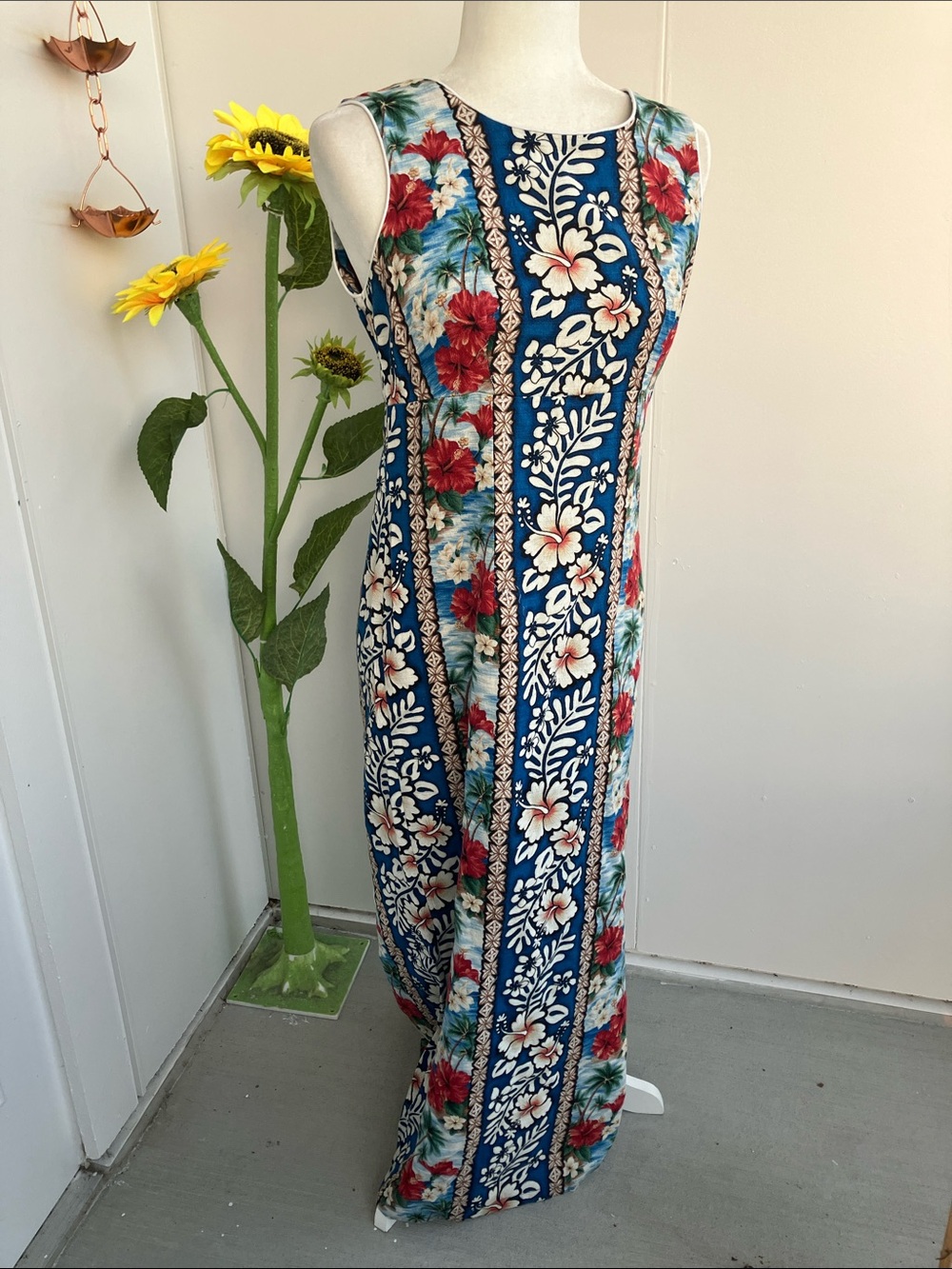 Vintage 80s Red & Blue Tropical Hawaiian Hibiscus Print Sleeveless Maxi Dress